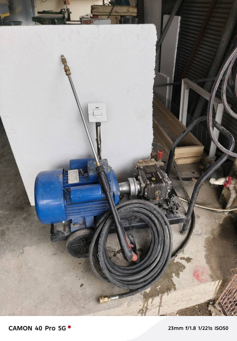 غەسل بۆ فرۆشتن 200باڕە پەمپی ئیتاڵیە سۆندەو دەمانچەی لەگەڵە کاملە سنگڵە سعری 700هەزارە لە سلێمانیم کەمێک معامەلەی تیایە *********** السليمانية, العراق
