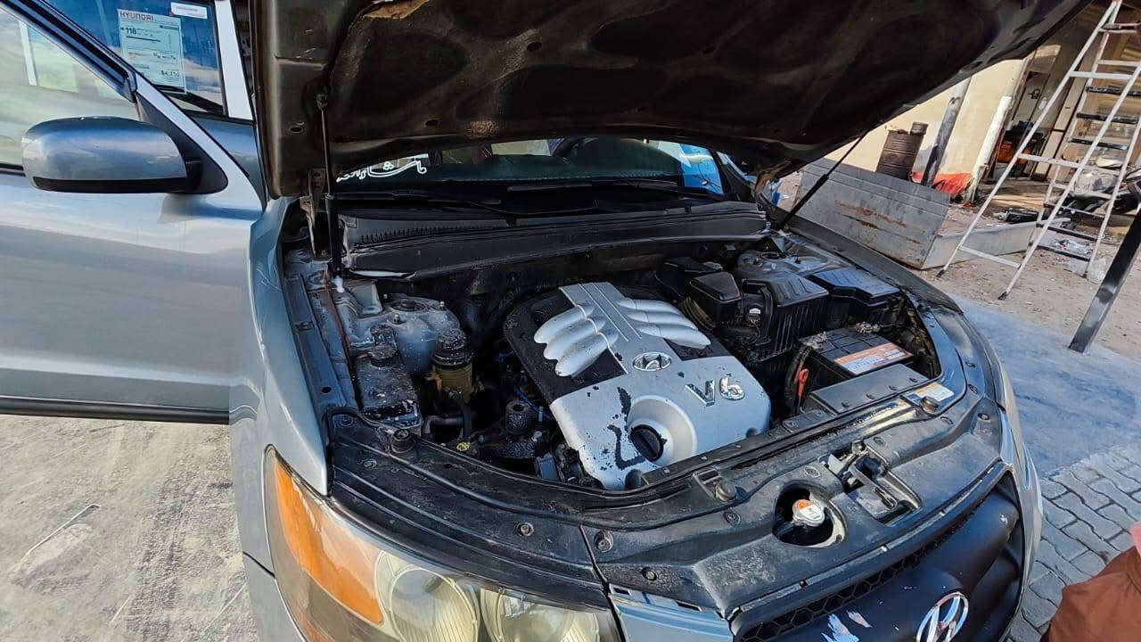 السلام عليكم لبيع سنتافيه موديل ٢٠٠٧ مصبوغه احزام محرك ٦ سلندر كير محرك ٣٣٠٠مكفولات صدر جديد تخم تأير تبريد شغال رقم انبار باسمي مكان فلوجه ***********  استفسار خاص
