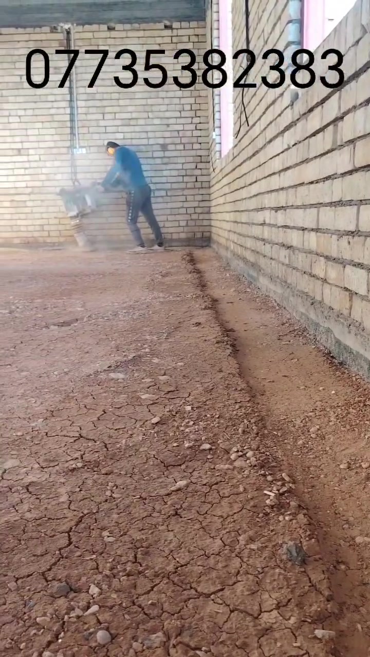 (العمل في بيت ألاخ احمد جلود الجبوري في منطقة ابو لوكة ) 
يوجد حادلة قفاز(كنغر) حديثة للايجار مع الكادر 
للتواصل الاتصال على الرقم
***********
والعمل درجة اولى
