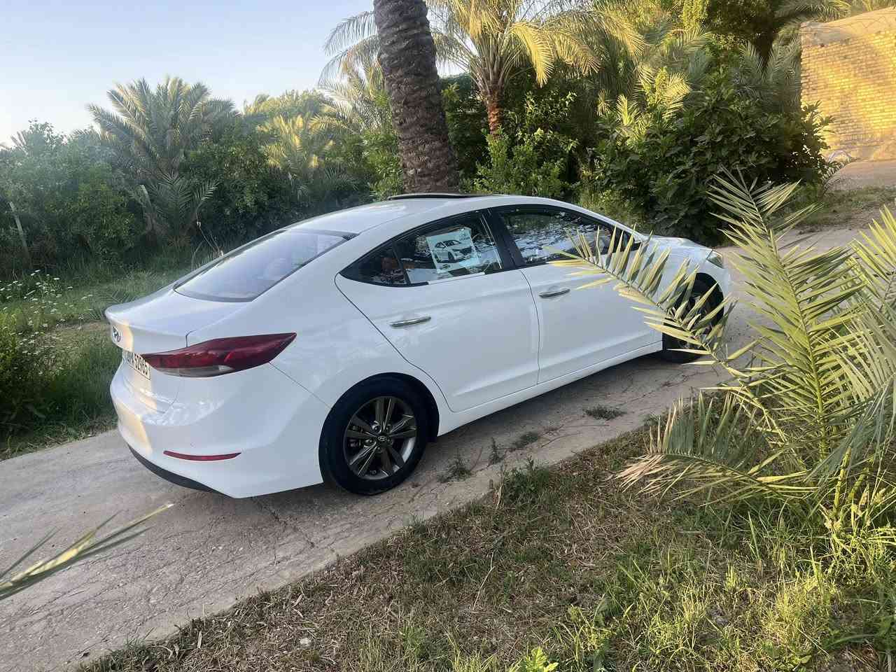 سلام عليكم النتره موديل 18وارد خلجيه سوبر سياره مكفولات من ضربه وتبدل بيه صبغ قطعين وباقي سياره مكفواله سياره جاهز من تخم تاير من حداد مامي خلفي مكينه وكير مكفولات موصفات فوال واحد عله واحد عده لبصمه مكينه وكير 2000. دوش مكان سياره بواسط سعر 117 رقم تلفون ***********

