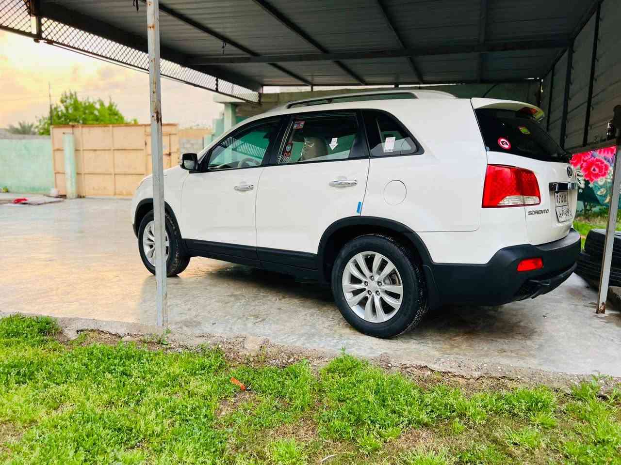 السلام عليكم

سورنتو 2012 خليجي 1/1

7 راكب محرك 6 سلندر 3.5

بيه صبغ قليل تلكيط موضح بالصور

فول مواصفات السياره بانوراما تحكم استيرن حساسات اشاير بلمري كامره بلاديه قطعتين تبريد سويجات 2 ٧ راكب داخل لونين....

محرك كير صدر جديد تايرات ٤ جدد سياره جاهزه

رقم اربيل سنويه بعده مو منتهيه تحويل

بيع ويرهم مراوس حسب القناعه

***********
***********
العنوان الشرقاط اسديره
