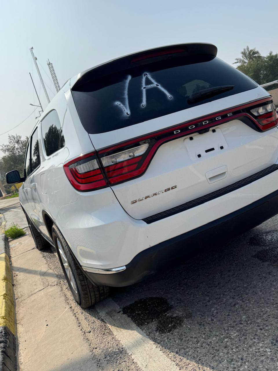 دودج دورانكو 2023 SXT ابيض 6 سلندر 
ماشية 32 الف 
السيارة باسمي من المزاد وما ماشية بالشارع يومين فقط
السيارة فحص مؤقت البصرة, العراق


**إذا كنت صاحب هذا الإعلان وتريد حذفه لأي سبب، رجاءا أرسل رسالة إلى الدعم الفني**