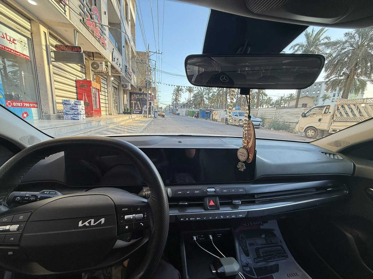 كيا k4 خليجي وكالة نم 
فول بنوراما موديل 2025 
ماشيه 11 الف كيلو متر 
مكان السياره الدوره _ شارع المصافي 
انطخ خشم البنيد طخه خفيفه متروك على وضعه مبين بالصور 

***********
السعر 192 ورقه وبيه مجال بسيط
