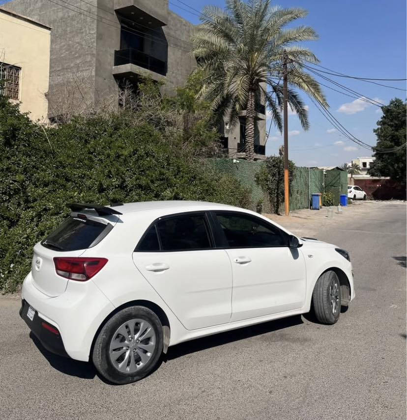 كيا ريو 2023 بيع او مراوس
بعدهة ممرقمة فحص مؤقت تترقم كل المحافضات 
رقمهة يكلف 15 ورقة كامل عالمشتري الترقيم 
ماشية 30 الف كيو 
مكينة 1600cc دوش 
مكينة كير صدر تبريد كلة جديد 
صبغ قطعتين فقط بدون دواخل حادثها مال امريكا جاملغ وباب 
شاشة كاربلي 
كامرة 
تحكمات ستيرن 
مري شفط  
تحويل باسم المشتري 
مكانها بعقوبة 
السعر 100 وبيها مجال 
***********
