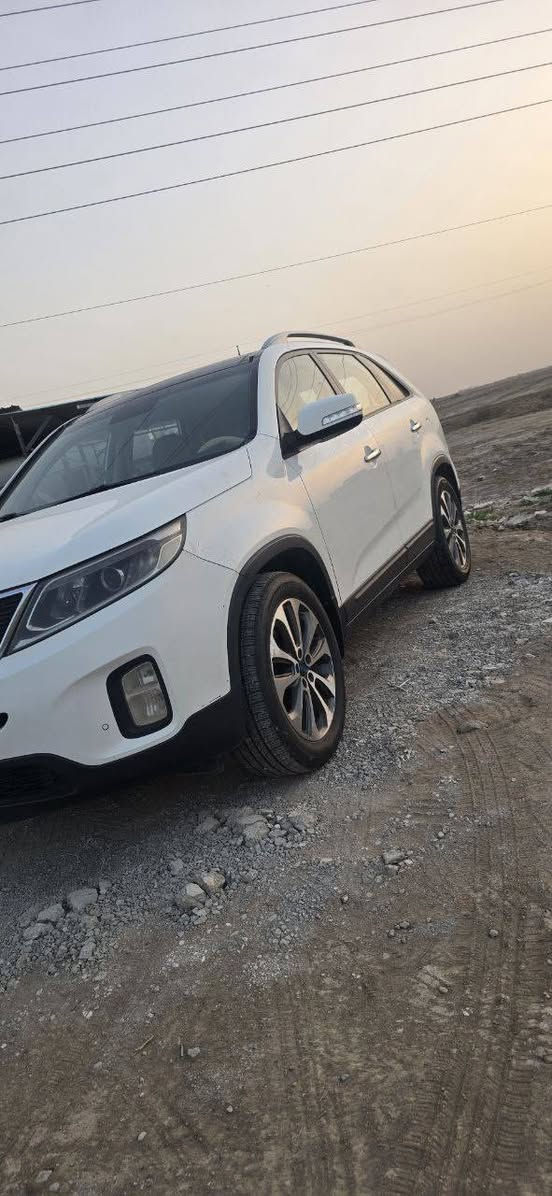 السلام عليكم 
كيا سورنتو 2013 خليجي رقم بغداد بأسمي 
مكفوله كفاله عامه ٦سلندر سبعه راكب ٣قطع تبريد اشاير بالمري بنوراما فول عدا البصمه ماشيه ١٤٠كم
مكاني الديوانيه قضاء عفك 
السعر ١٨٣وبيه مجال 
رقمي ***********
