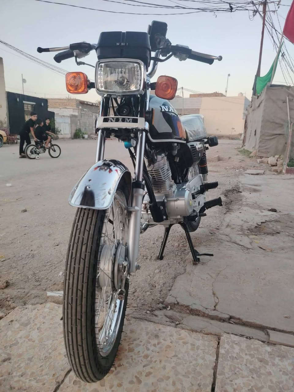 السلام عليكم
اربعه كير  موديل 26 
اوراق 6
سعرهاا 700 وبيه شي قليل مجال 

واهل الكلك وهاي سوالف لاتجون ولا توصلون خوش 3مرات يكمشوني المرور او الشرطه كبل تطلع الدراجه بس اطيهم لاوراق 
ثاني شي ماشي بيه لكربلااء ونجف هم طالع الدراجه مايكلولك ع عينك حاجب 

 مكاني الديوانيه قضاء الشاميه 
تواصل ع رقم فقط 
***********

