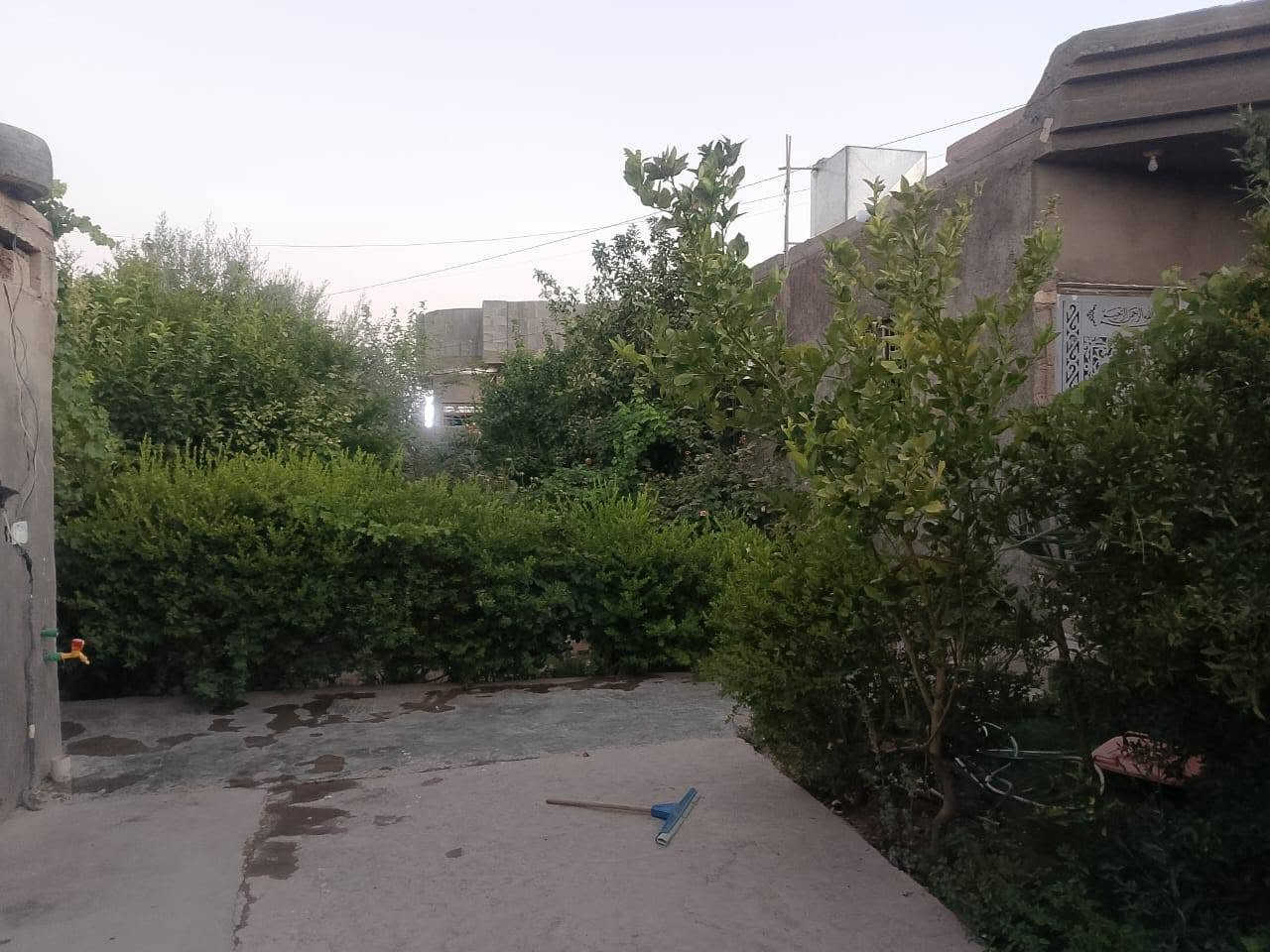عرض جديد ومميز
#بيت للبيع 

#تفاصيل ،بيت كامل وجاهز للسكن استقبال هول غرفتين صحيات داخليه وخارجيه غرفتين حجر ولباقي بناء بلوك ،

#مساحته 400 متر

#موقعه حصيبه حي الامين شارع مدرسه ابن قدامه قرب معمل زفت القديم 

#السعر 40 وبي مجال قليل 

***********
