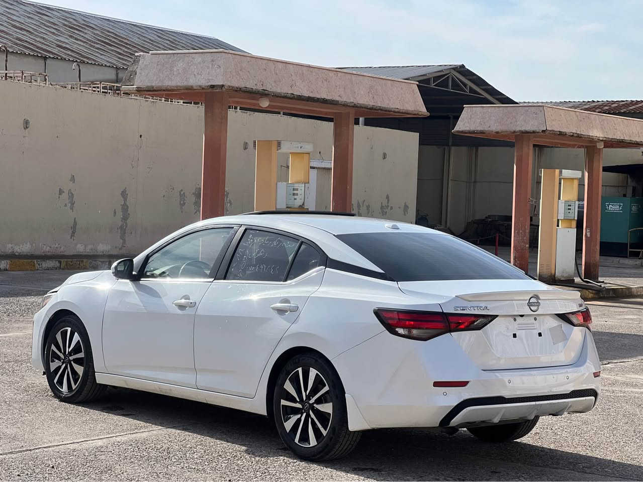 نيسان سينترا 2024
‏Nissan Sentra ‎
SV (Plus)
الموديل2024
لون ابيضض صدفي داخل جمليي 
بل منشور 
المواصفات.. 1/1 فول داخل جملي 
▪️نضام. ايكو عادي سبورت.                                            
◾️فتحه سقف
◾️5 كامرات 360درجه 
◾️كشنات جلد 
▪️تشغيل عن بعد 
▪️توقف ذاتي مانع الاصدام 
▪️قياده أليه مع المسار
▪️نظام تبريد متفرق DUAL 
 ▪️عدد السلندرات: 4 سلندر 2.0
▪️دواخل جملي + نضيف
 ▪️رادارات ( أمامي * جانبي * خلفي) بص سياره بدون رادار 
 ▪️الأبواب: بصمه  مفتاح ذكي 
▪️تحكم ستيرن فول 
▪️شاشه كبيره 
▪️ويل كروم  19
▪️ أشاير بلمري
▪️ استيرن رادار عند خط شارع   
▪️شاشة عطلات
▪️لايت LED
◾️ماشيه16الف                            
سعرر 113$ قفل قفل 😱💸🔒
ضرر: سياره مو عام ابيع عام صبغ بدون دواخل بدون ارباك رقم شانصي موجود بل منشورا 
السياره تترقم شمالي 
للأستفسار : *********** اكر, نينوى
