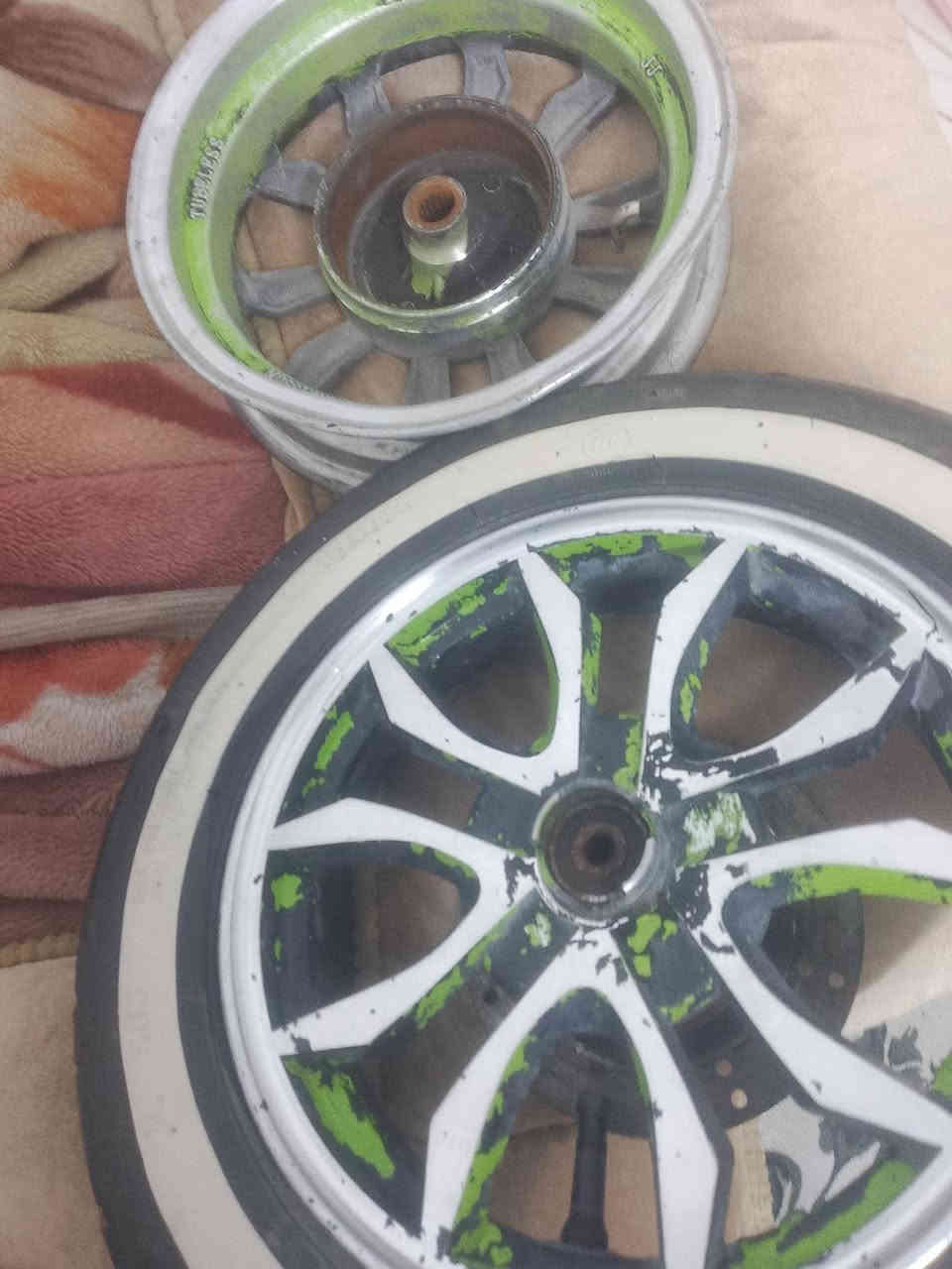 السلام عليكم شباب صلنصة ويالة البيع مكني بغداد مدينة الصدر *********** رقمي
