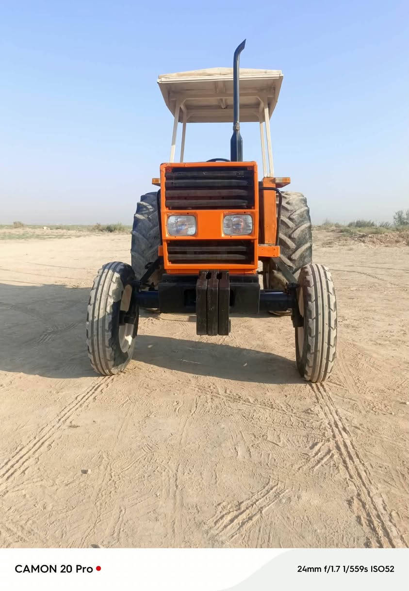 سلام عليكم فيات 780للبيع بدون كير اكسل مكفولات محرك خيط بخار مجموعه بلاديه سدر شركه المكينه مثل الي بصوره سعر 8ونص وبيه مجال اكثر الاستفسار عل ارقام ***********
