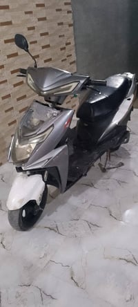 موطور شحن • بدون بطاريات • بدون شاشه