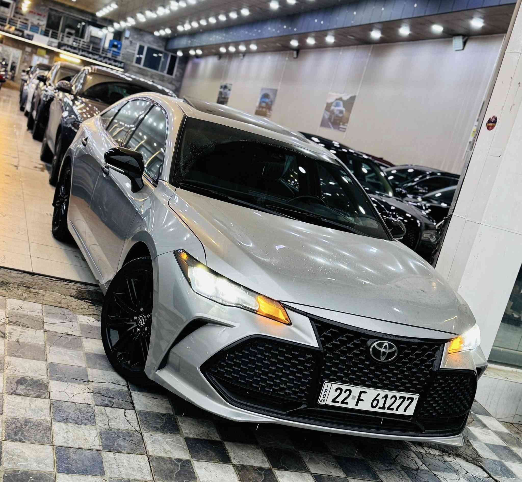 2021 TOYOTA AVALON, NIGHT SHADE
افلون 2021 XSE
رقم أربيل
ماشيه 92 كلو متر 
فول مواصفات
محرك 6 سلندر 
سلايد
بصمة
شاشة
سماعات JBL
شفتات بلستيرن
كشنات جلد وكنتارا
كشنات تدفئة وكهرباء
تحديد مسار 
رادار امامي
رادار جانبي
نظام سبورت-ايكو-نورمال
هاند بريك دكمه
اوتو هولد
تبريد قطعتين
دبل اكزوز
————
السياره جاهزه تريد تحويل او وكاله نفس يوم 
ضررها مال امريكا باب سايق صبغ 
 و بي باب خلفي شبر تعديل 
ارباك بس بردة طالك
————-
مكان سياره أربيل معرض ابراهيم نامق
السعر : :255: بي مجال قليل

***********
***********
