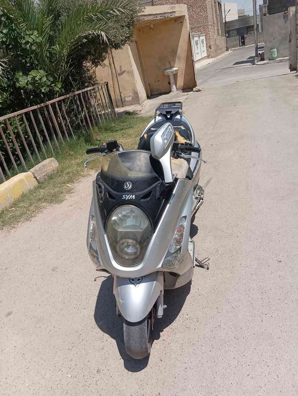 موطور سايم نضيف لبيع شغال بي صوت بلمحرك صوت جواكجيج محرك 250
كهربيات شغاله تلف شغال كله شغال شراي تصال ***********مكاني لرمادي لحوز شراي تصال سعر خاص وصير مراوس
