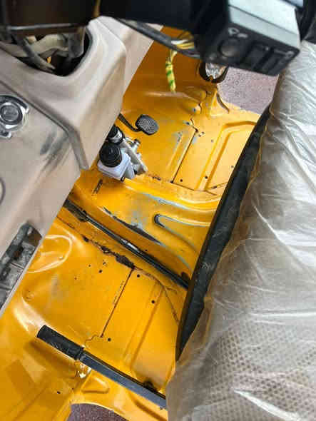 سلام عليكم

تكتك 2021 شهر 2 رقم وسنوية بأسمنه 

بيها طخة بالغد راجع بارد الباقي كفالة عامة 
مكينة جديدة تجفيت شركة شرط الفحص ✅

السعر 7000 وبيها مجال لشراي 🪬💙 
مكاني بغداد الحسينيه الراشدية 
رقمي ***********
