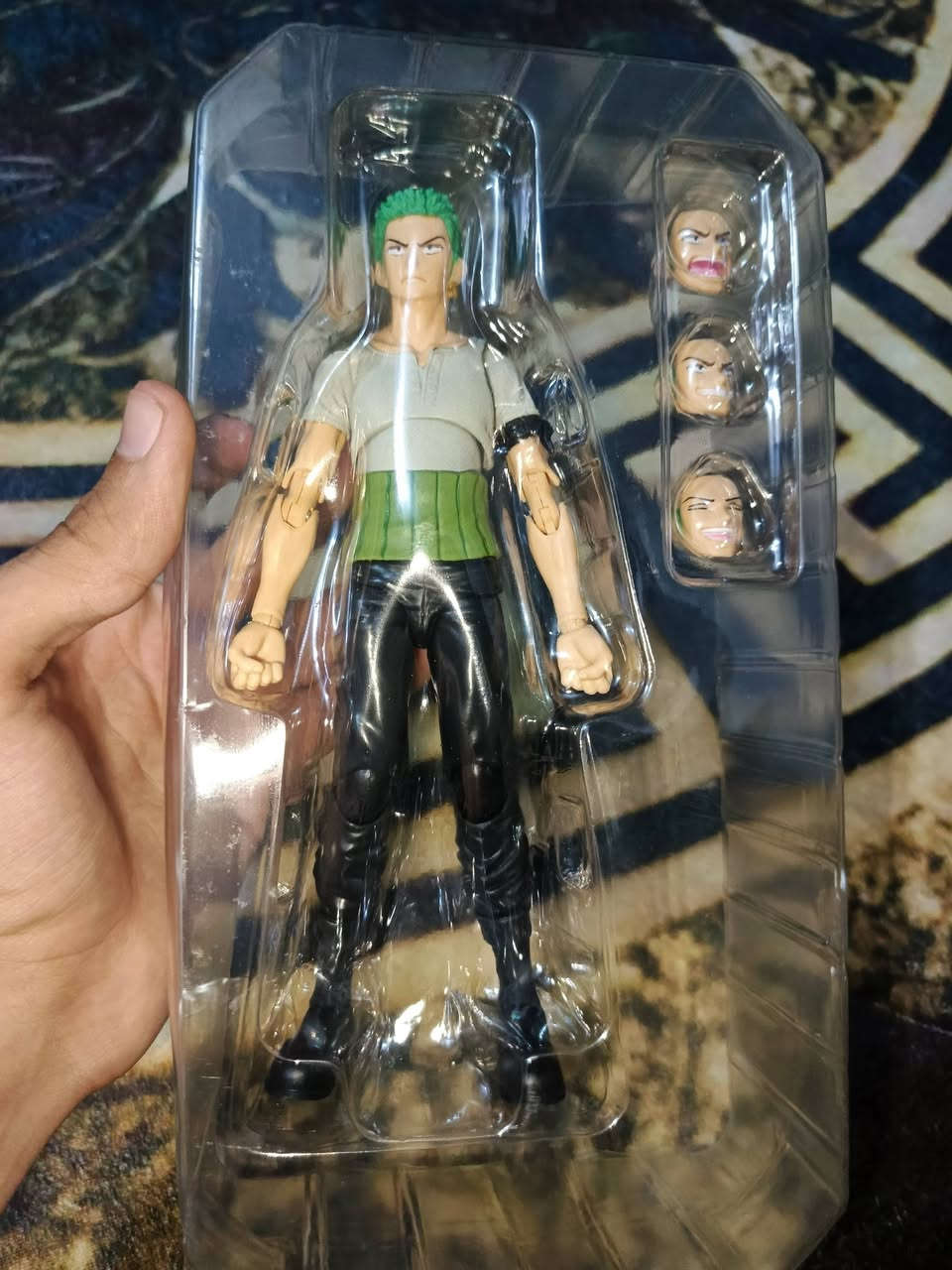 مجسم مفصلي لشخصية Zoro
المجسم مفصلي بالكامل مابي اي ضرر بالكارتون بعده طوله حوالي 20 cm يحتوي على 3 تعابير وجه اضافية و 2 ازواج لليد و 1 شعر و 3 سيوف مفرده و 1 السيوف الثلاثه معاً
السعر 25 الف 
و التوصيل مجاني 🔥


**إذا كنت صاحب هذا الإعلان وتريد حذفه لأي سبب، رجاءا أرسل رسالة إلى الدعم الفني**