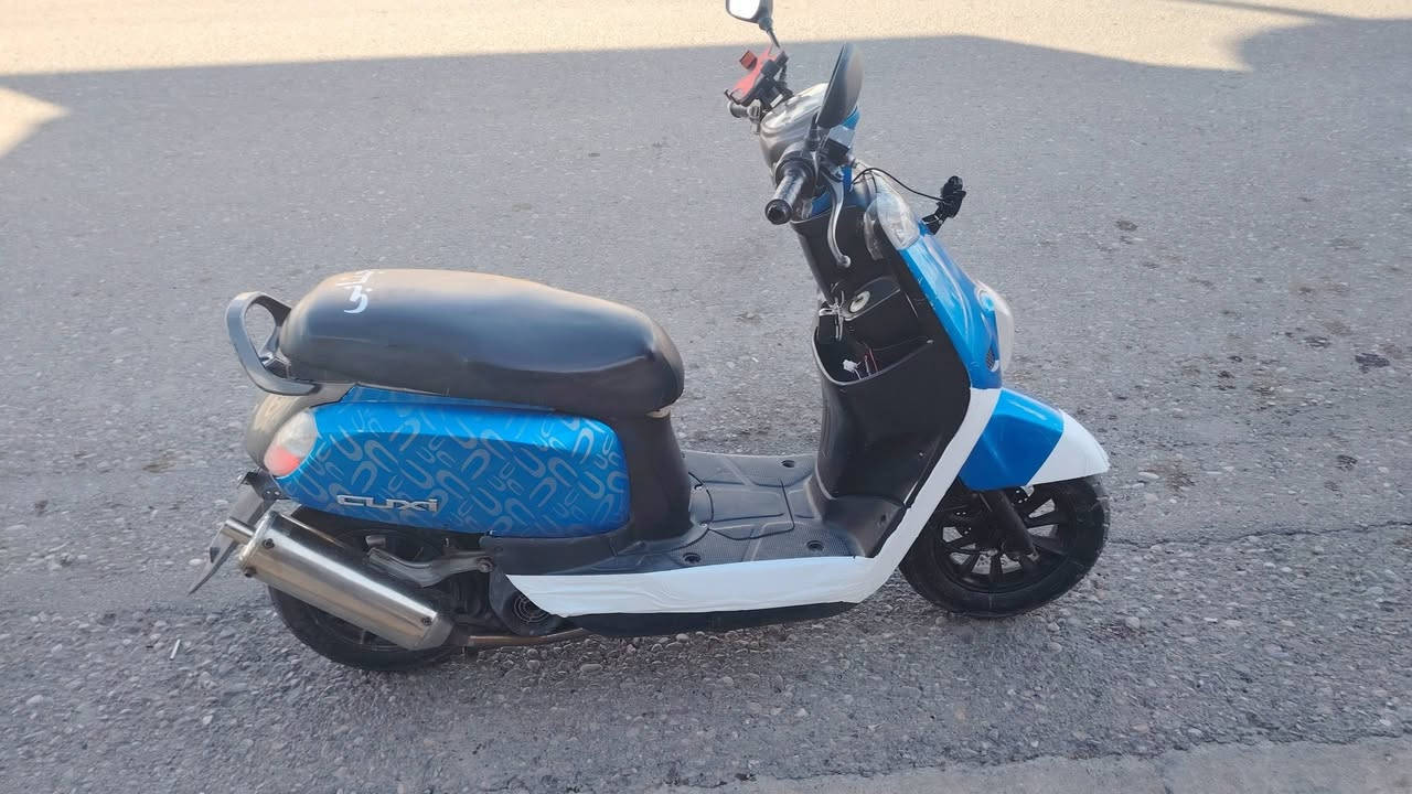 سلام عليكم اخوان
 عندي هاي البوليسي
 محرك ياباني شرط ما
 صارنسى رياضي 
مفتوح سلف هندر
شغال كهربائيات
 شرط كفاله اي نقص ما بيها
650 وبيها مجال


**إذا كنت صاحب هذا الإعلان وتريد حذفه لأي سبب، رجاءا أرسل رسالة إلى الدعم الفني**