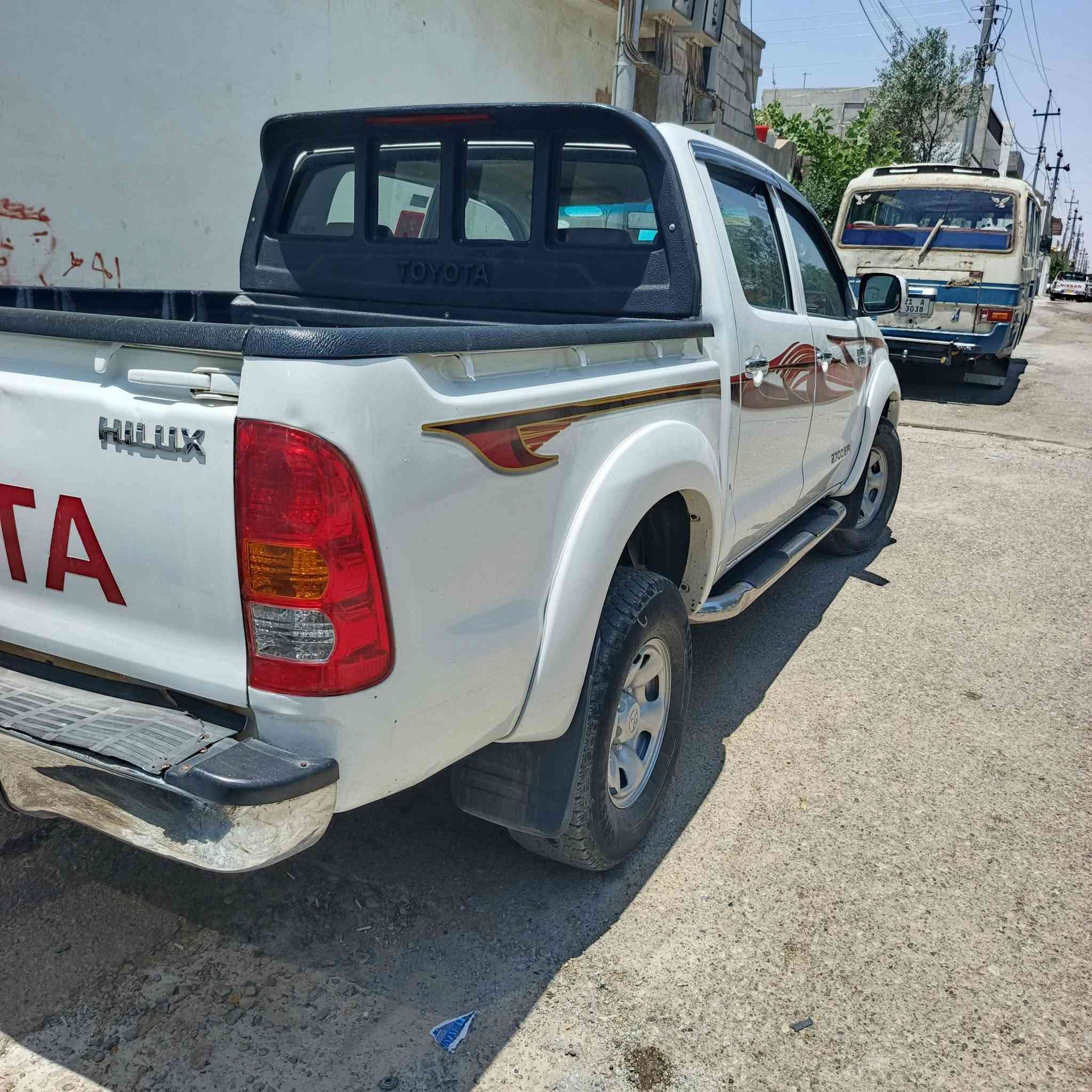 مەرزیە2006بێ بۆیاخ بێ ساردسەنەوی چوارپێنج مانگە بەسەرچوە فول مواسەفات نرخی 145معامەلە ***********.***********
