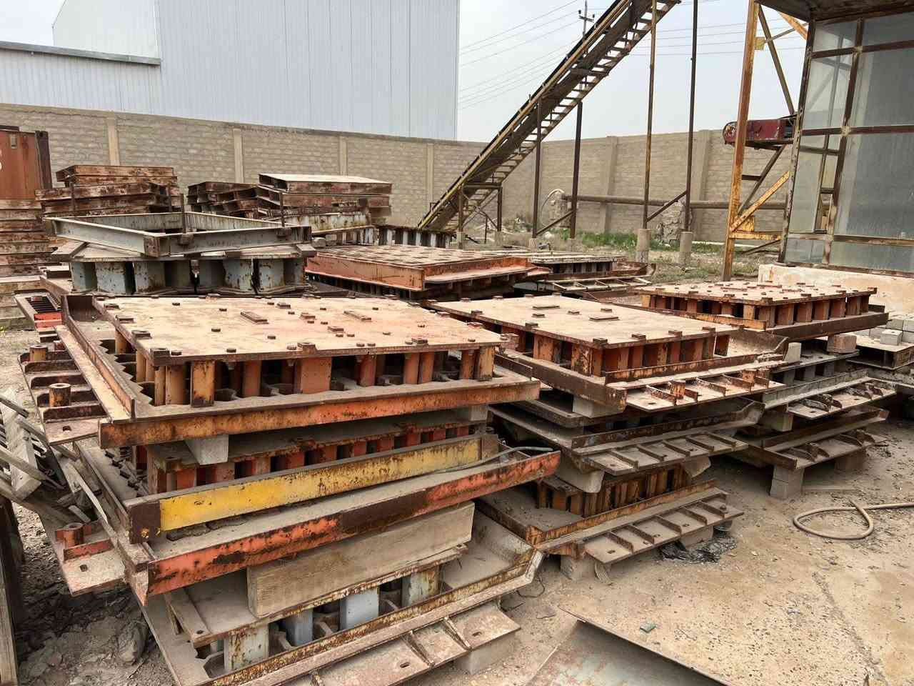 للبيع معمل مقرنص الماني Hess
يحتوي على كابستين ومعمل كونكريت مع 15 قالب طاقته الانتاجية 400متر في الساعه
للاستفسار الاتصال ***********
