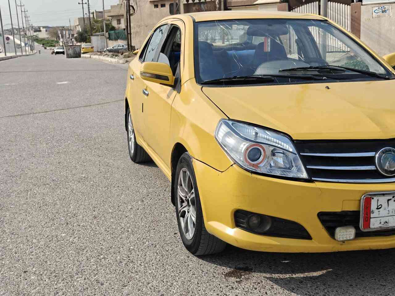 mk 2013 رقم بغداد مشروع وطني 
السيارة بدون ضرر وبدون معجون نظيف حيل سيارة وداخلها حلوة بدون اي كسور  وصبغة وحدة ما مصبوغة 
كير شرط محرك بي بخار بس شرط ترايك بغداد 
هيئة ٢٠٠ غرامات صفر كاربون بانزين بيها شرط الوكالة والتحويل صاحبها بال قديمة السيارة كلها شغال مابيها شي ميشتغل والتبريد بس تلحم البوري بي ليك طخم جديد سيارة ناعسة حييل *********** وبي واتسب 
السعر 37 ورقتين اشيلهن مال هيئة ومصاريف حتى لا تكول يراد لها مصرف يعني 35
