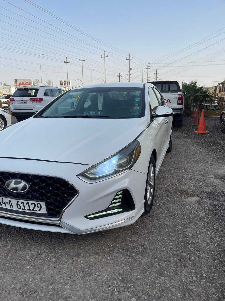 سلام عليكم للبيع سوناتا موديل 2018 وارد امريكي حادث جاملغ  أمامي وبنيد بدون دواخل بدون شواصي كفاله ورش تجميلي باب سائق والباقي كفاله محرك 2400 محرك كير تبريد حداديه كفاله رقم بصره تحويل سنويه مجدده سياره جديده سعر 125 /***********/عنوان بصره قضاء الهارثه
