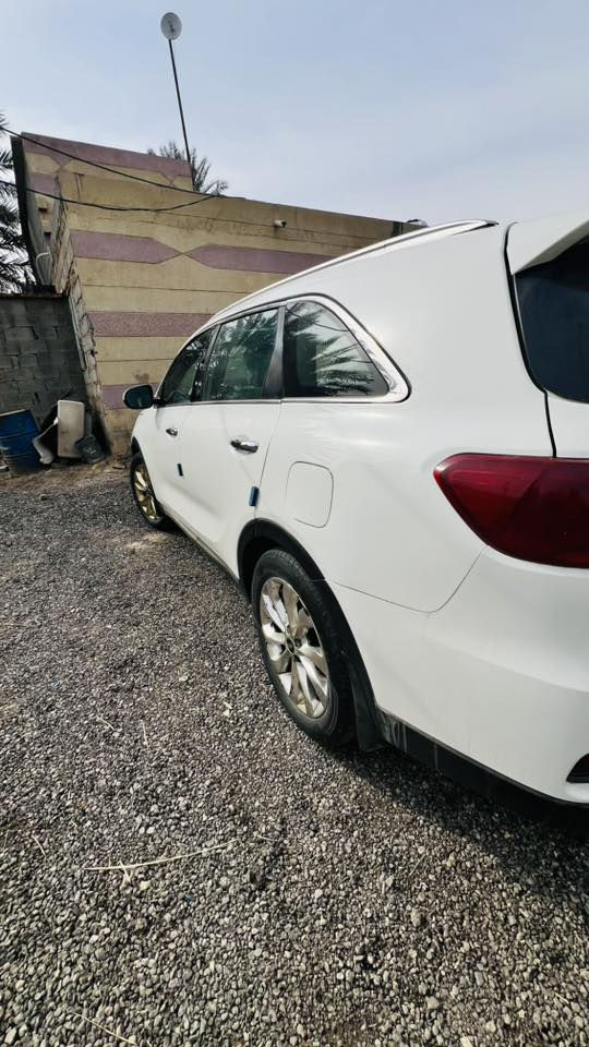 السلام عليكم

كيا سورنتو 2019

رقم اربيل دولي 

السيارة متجايه ومصبوغه عام 

شواصي سليمات 

محرك 6 سلندر 

8 نمر 

فول مواصفات 1/1

كشنات جلد وكهرباء 

حساسات خلفيه
Drive mode 
هاند بريك دگمه 

محرك وكير كفاله 

تبريد ثلاث قطع

تحكم ستيرن 

سبعه راكب

بصمه تشغل وبصمة ابواب

السعر165وبيها مجال 

مكان السيارة كربلاء ***********
***********
