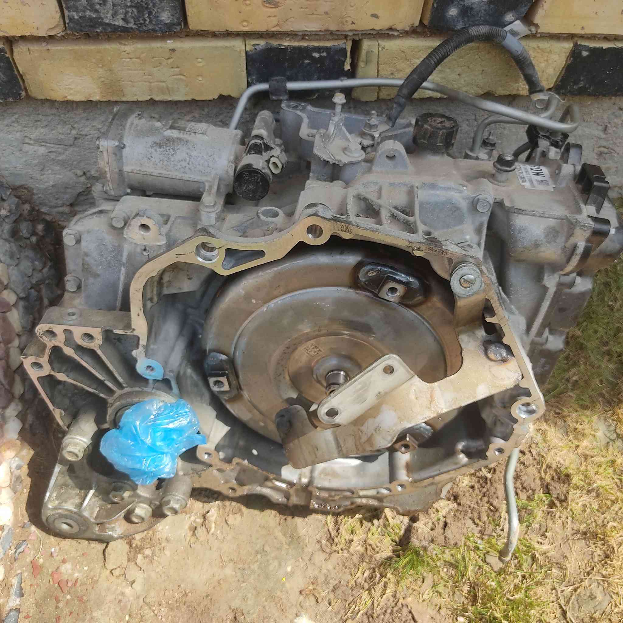 سلام عليكم 
متوفر اغراض كوانكس مكينه وكير 1500تيربو موديل 2024 
و2020
حداديه وكير 
وغراض دواخل غرفة كامله
و كهربائيات 
 مع دشبول  أصلي ايرباك سليم
وسترين
***********
