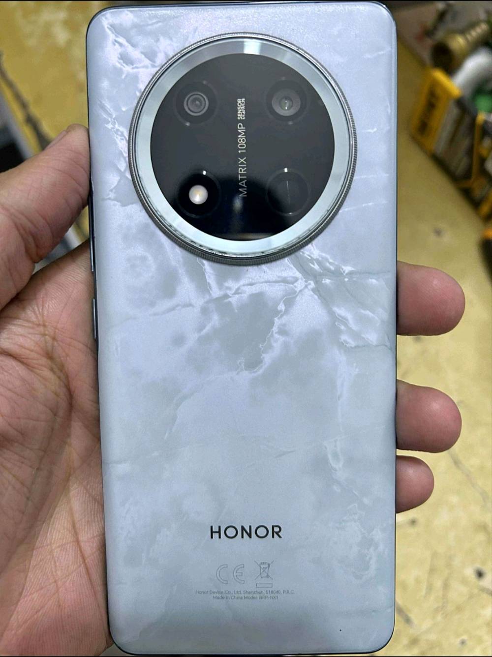 للبيع هاتف Honor X9c 5G بلون أرجواني مُبهر الجهاز نضيف و مكفول مستعمل قليل 