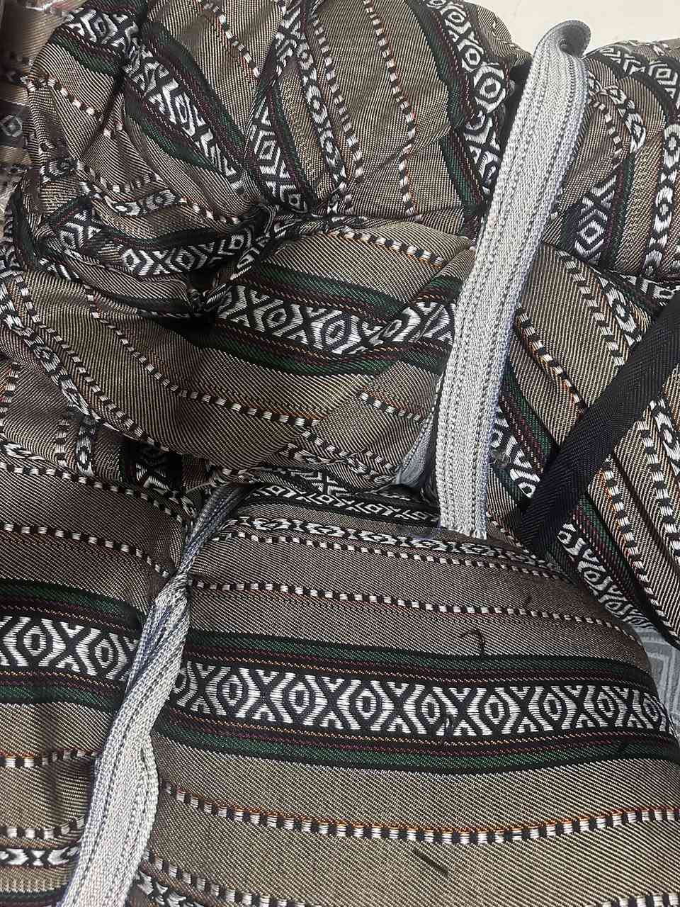 ⸻

✨ جادر موكب قماش سدو – حياكة درجة أولى ✨

نوفر جادر موكب من قماش السدو
شغل فوق العالي وجودة مضمونة 👌

🔸 حياكة درجة أولى
🔸 خياطة درجة أولى متقنة
🔸 سفايف داير مرتبة
🔸 شدّادات متينة وقوية
🔸 الطول ٨ أونص
🔸 الدايت ٩

قماش يتحمل الاستخدام ويعطي شكل تراثي وهيبة مميزة للمكان 🏕️

📩 التواصل خاص للطلب والاستفسار***********
