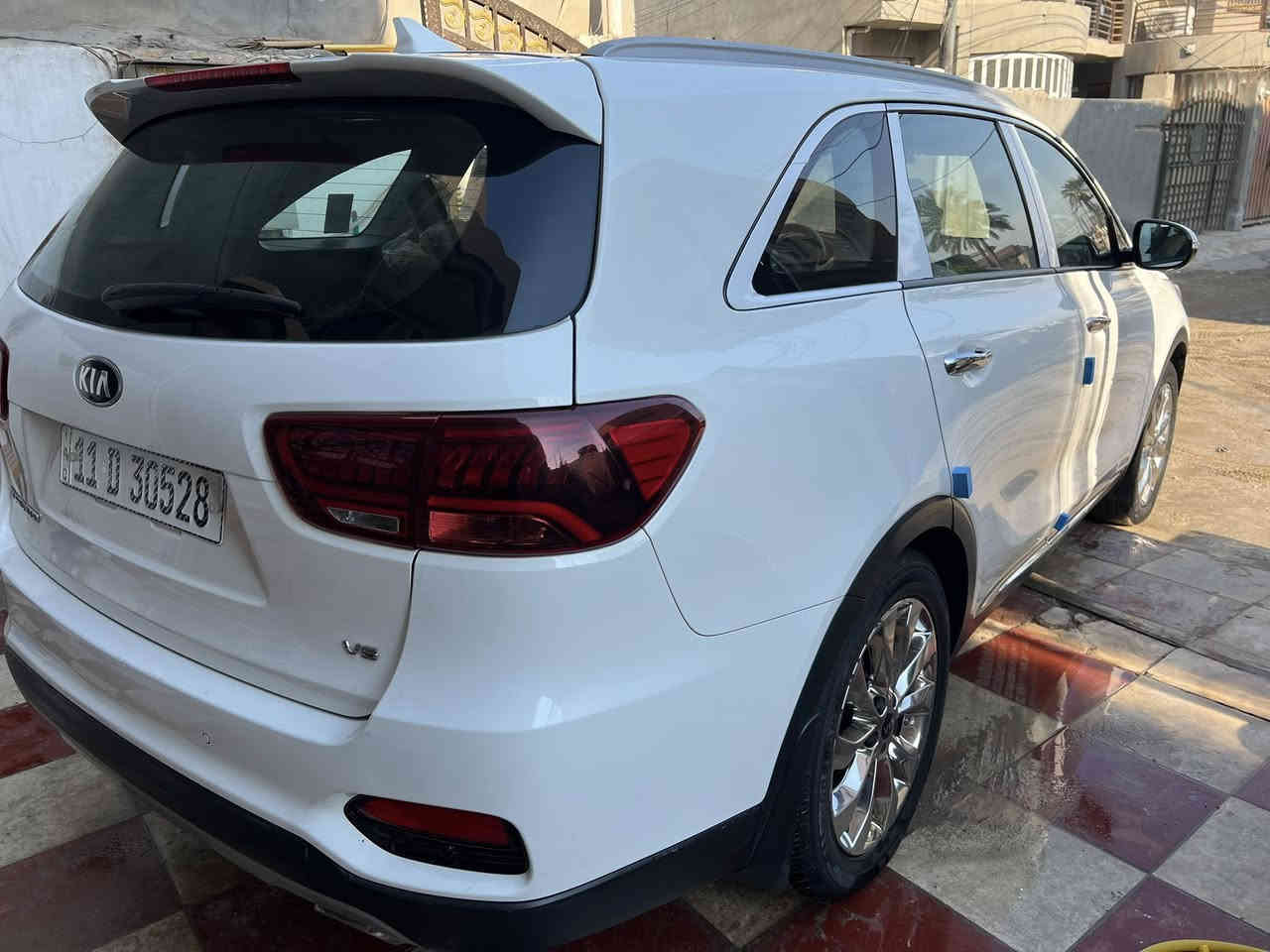 سورنتو ٢٠٢٠ خليجي رقم بغداد الدولي الجديد فول مواصفات ١/١ مكفوله كفاله عامه صبغ و تبديل مكينه و كير كفاله بيها بارد جداً بسيط بلجاملغ الامامي ماشيه ٧٩ الف حقيقي 
٦ سلندر
٧ راكب 
تبريد ٣ قطع
بصمه تشغيل
بنوراما
فور ويل
سايد بريك دكمه
كراسي حار بارد
صندوك كهرباء 
حساس امامي خلفي
كراسي كهرباء
سعرها ٢٦٨ مكان السياره بلحله
***********
***********
