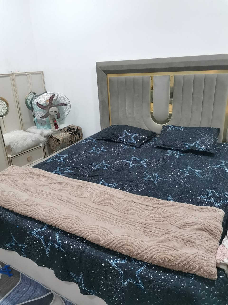 غرفة نوم بعده جديده للبيع

ماخذه قبل سنه بمليون و٨٠٠ الف

سعره مليون و٢٥٠ الف وبيه شويه مجال

العنوان الحولي
*********** النجف, العراق
