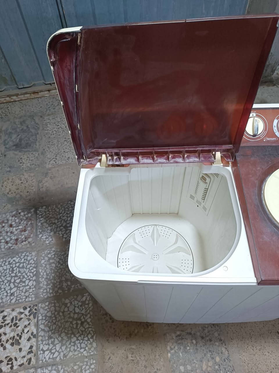 غسالة كبيره حجم 20 نوعها نوال من أفضل النوعيات تشتغل غسل و تجفيف ع الشرط السعر 90 المكان كوفه النجف, العراق


**إذا كنت صاحب هذا الإعلان وتريد حذفه لأي سبب، رجاءا أرسل رسالة إلى الدعم الفني**