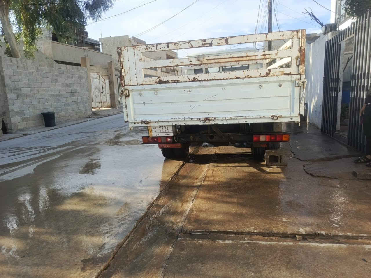 سلام عليكم كازيل روسي محرك بانزين  سنوية 30 شرط التحويل 
سيارة مانقصة كلشي جاهزة لشقل السعر 38$بيهة مجال   العنوان كركوك ***********
