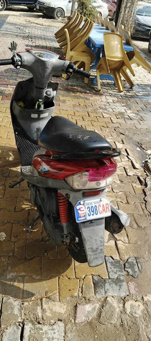 دراجه ماكس عدله حاويه كفاله عامه ختم واحد علفحص وين ما يعجبك ***********
