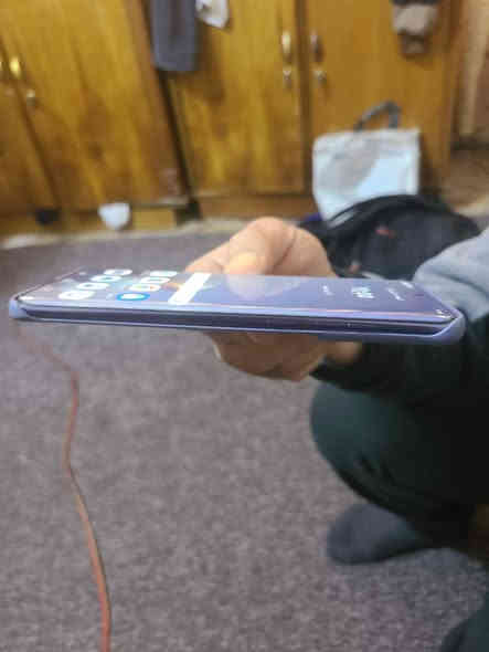 جهاز أخو الجديد شرط الفحص والشغل موترلا ايدج 60 فيوجن ذاكرة 256 عشوائيه 12+12 جهاز جدا نضيف مع كافة ملحقاته جديده السعر 250 الف المكان كربلاء قرب مركز شرطة الغدير رقم الهاتف ***********
