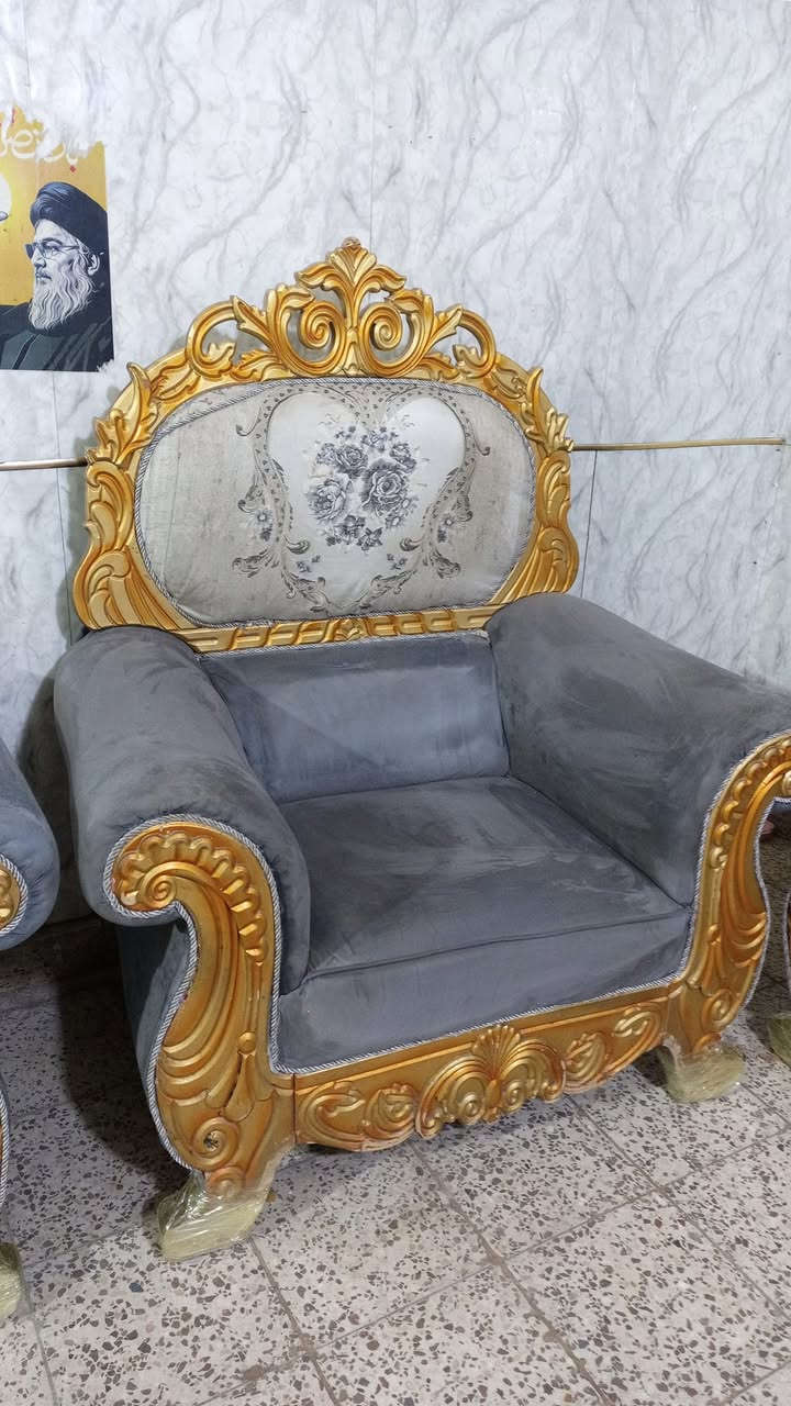 تخم ملكي ١٠ مقاعد اخو الجديد نضافه فول كل ضرار ما بي سعر ٢٥٠ وبي مجال مكاني بياع يوجد توصيل بكروه *********** وتساب تصال *********** وتساب
