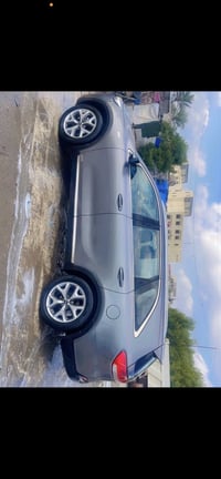 سورنتو 2015 خليجي بيها باب مبدل  محرك 6 سلندر  نص مواصفات 7 راكب ‭0772...