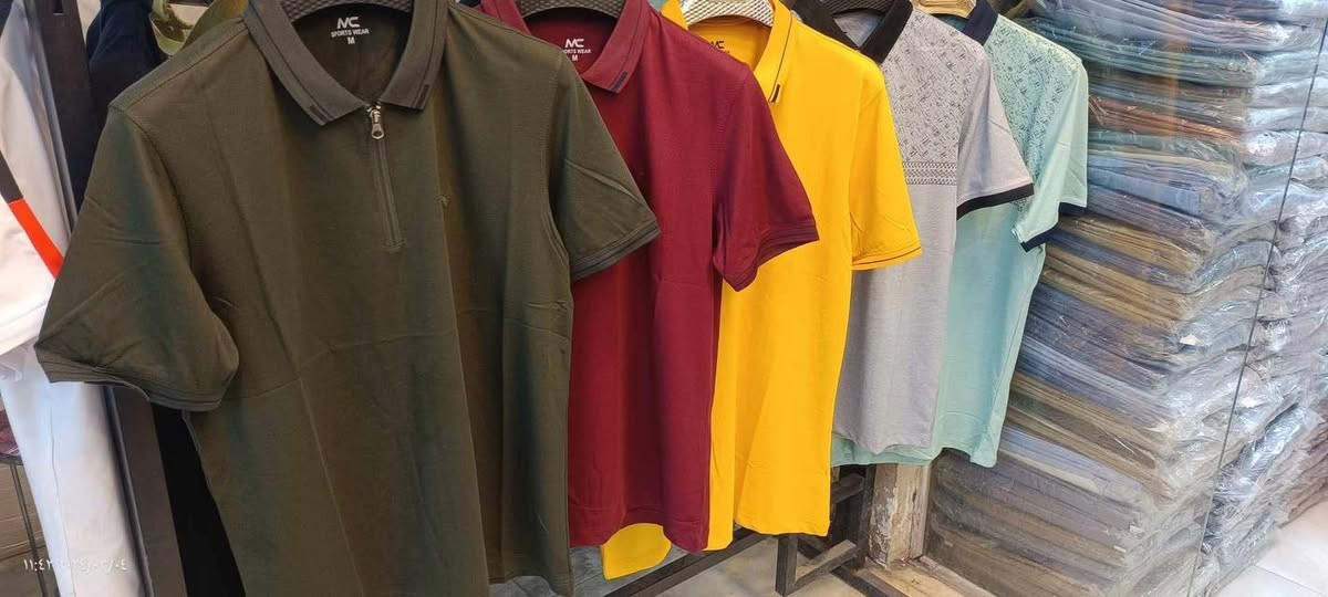 محلات احمد الحنين 
تيشريت ماركة maccaliالخامة درجه اولى ماستر 
قياس M L L XL XXL  سبرية ٥ قطع 
شورجة عمارة الرصافي ٢ سرداب اول محل يمنه 
***********
