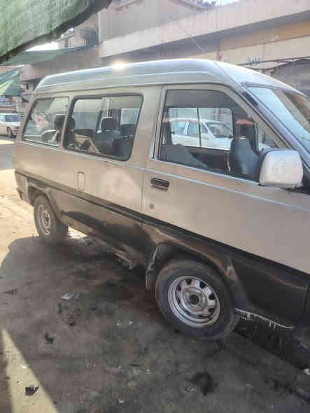 تيوته واحد وتسعين ورقم بصره راعيه بل موصل سنويه منتهيه رقم ألماني *********** سعر 17ورقه ومراوس
