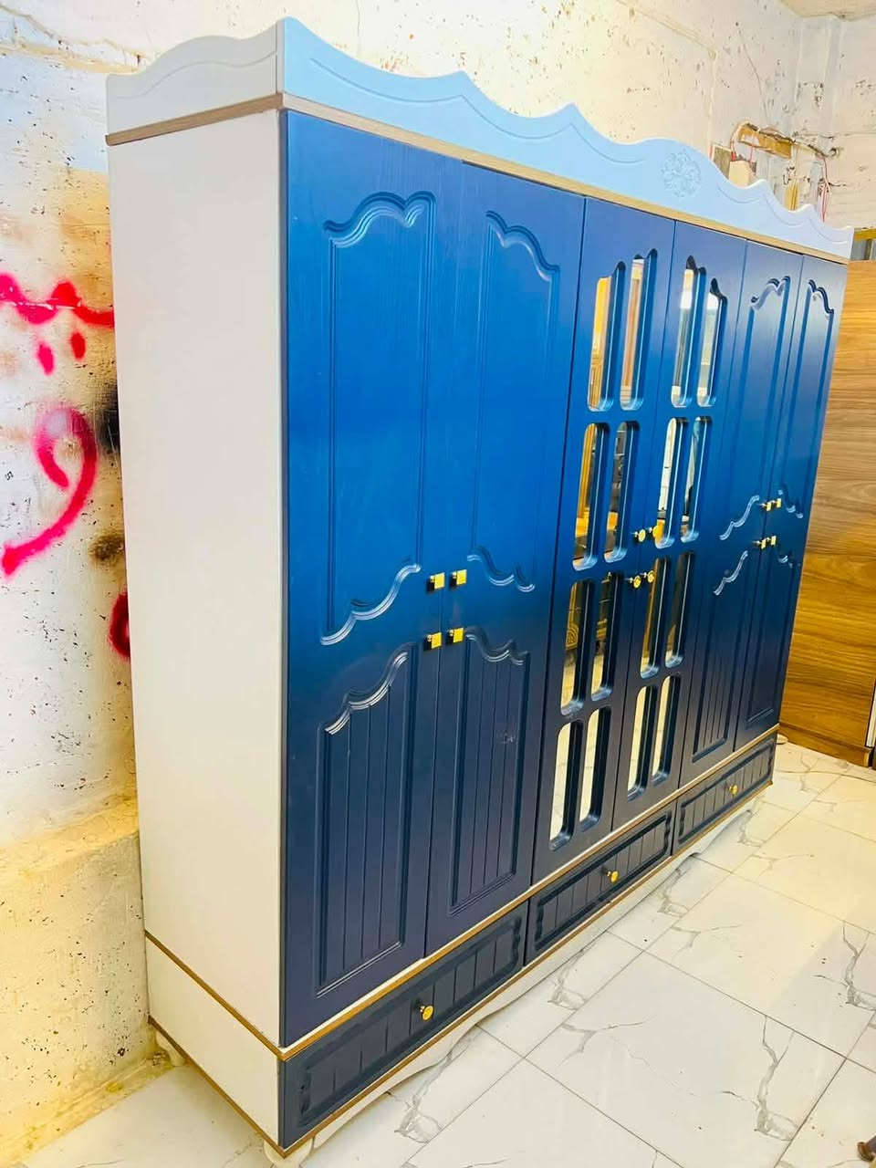 غرف نوم للبيع الاستفسار وتساب فقط ***********

