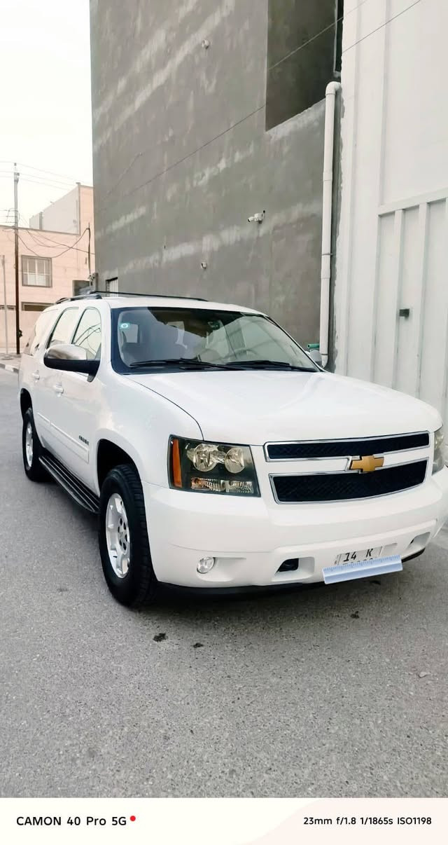 السلام عليكم ورحمة الله وبركاته 
تاهو موديل 2014 رقم بصره انكليزي باسمي LT كفاله ضربه صبغ تبديل جاهزه السياره مكينه كير حداده تخم تاير دلوب ياباني مكان السياره بصره الشراي يتصل بالخدمه ***********
