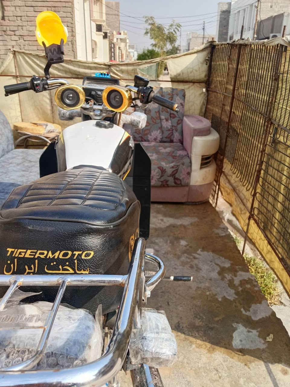 دراجة البيع كلشي مابيها شغله حلوة كلشي ما عايزه كامله السعر 550بي مجل مكان سامراء الرقم ***********
