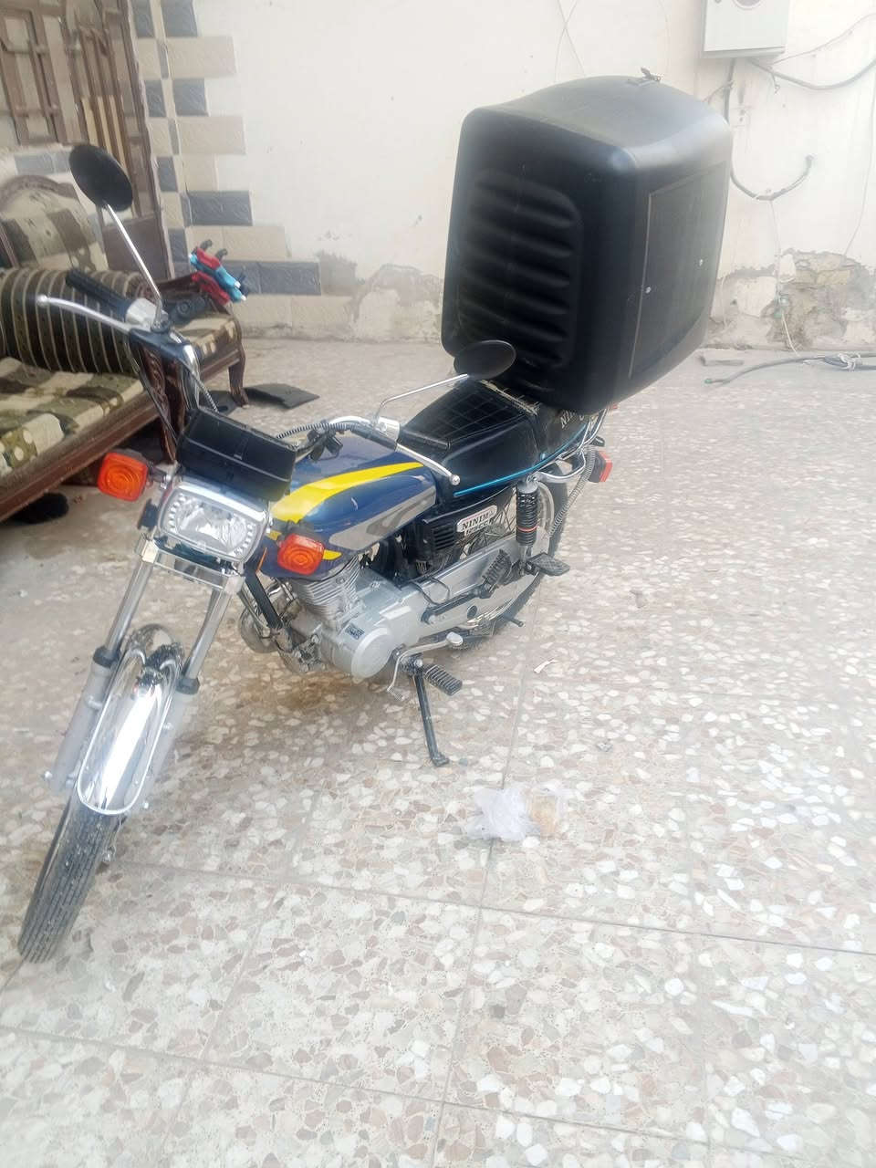 سلام عليكم دراجه نامه ايراني للبيع
مكاني بغداد الدورة 
للتواصل ***********
