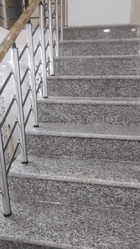 السلام عليكم مشتملين للبيع في الشعب قرب حسينية ام البنين يحتوي كل واحد على خدمات خارجيه واستقبال ومطبخ ومنورين وغرفة نوم بالثاني ٢غرف نوم وخدمات وبيتونه وسطحين  مساحه كل مشتمل ٧٥متر واجهه ٣و٧٥ سم نزال ٢٠م للاستفسار عن السعر الاتصال على الرقم ***********
