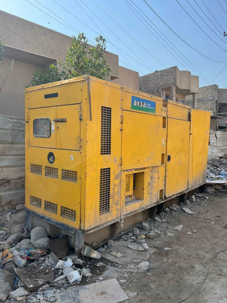 كاتم وشاصي مال خمسه ونص كامل السعر على رقم***********
