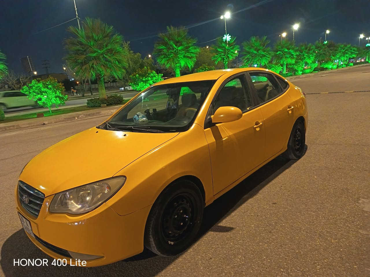 سلام عليكم النترا للبيع موديل 2008 وارد أمريكي السياره بيه قطعتين السياره بأسمي مصفره هيئه ومرور السياره خير من الله السعر 85 ورقه وبيه مجال قليل  مكان السياره كربلاء للتواصل الاتصال على الرقم ***********
