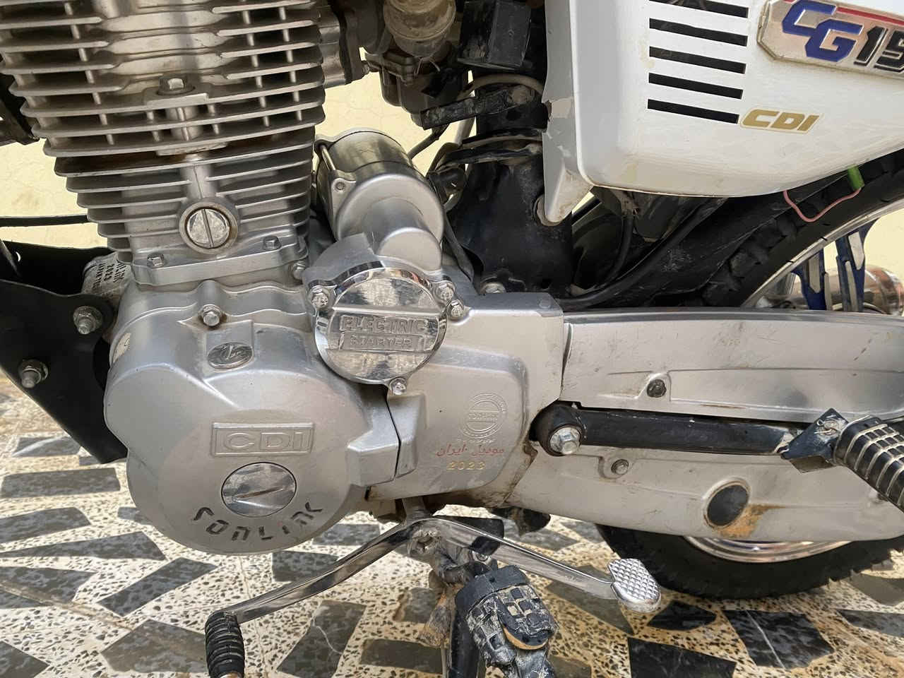 السلام عليكم
ماطور ايراني نضيف فول  سعر350 اوبي مجال عايزه بس تجفيت  الاستفسار عل رقم ***********
