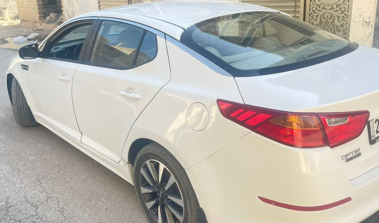 السلام عليكم كي 5 للبيع موديل 15 ⚠️
دخول جديد سياره جاهزه ما بها اي نقص 
محرك الدوش 2000 كهربائيات ⚠️
تخم تاير جديد تبريد ثلاجه 🥶
سياره كفاله من كل شيء ⚠️
جاهزه وما ابي اي نقص 
بيها قصه جنطه⚠️
ادوات ادوات ادوات ادوات ⚠️
السعر 58 ورقه 💵 وبيها مجال سياره جاهزه ⚠️
العنوان بغداد رقم الهاتف 💈 ***********💈
