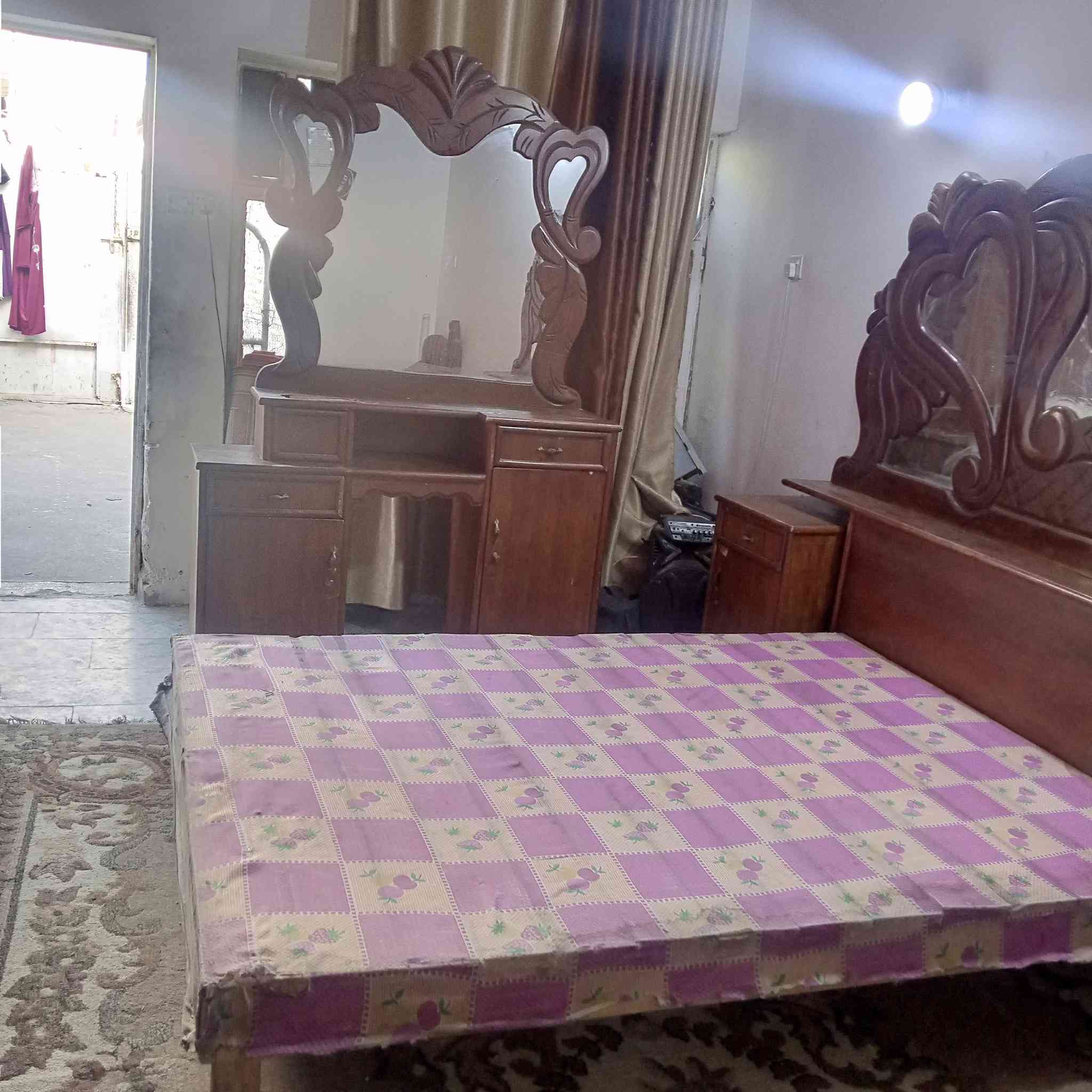 غرفه ٤٠٠بيه مجال مدينه الصدر الاورفلي ضرربسيط بيه ميز كومدي جربايه فقط


**إذا كنت صاحب هذا الإعلان وتريد حذفه لأي سبب، رجاءا أرسل رسالة إلى الدعم الفني**