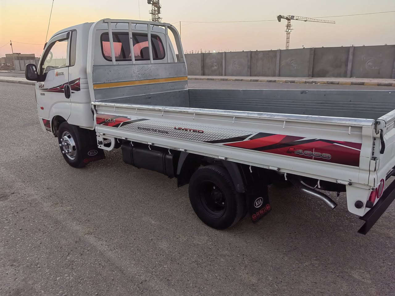 وين يدور جديد كارتون
كياا حمل فحل ، موديل 2018 محدثه بل كامل شرط بيبان 18
َ{ ادوات ادوات}
 متوئمة شرط الحاسبه
على رقم شاصي وبيه حصه تفويل كاز وين متريد اطلع بيه
✺محرك 4000 مسكرر سبلاين
✺كير مكينه اكسل كفاله عامه
✺كصة حوض شغل درجة اولى 
✺دخول جديد مشي
 قليل 
✺تأيرات تخم كوري
سبيرات جاهزه
كفاله ضربه صبغ خياس ابد ابد  مابيه 
 اصلي  جدد٪٪٪٪
 حجر البيه مال شركه بيه سياره بعده وكاله  
✺تحكم مري كهربائي +شفط مري 
✺باتري جديد   
✺تبريد شغال ثلج ❄️
✺السيارة جاهزه وبدون اي نقص كاملة على 24 حباية  تستلم بدون اي نقص 
✺سيارة احلى من الصور وشغلها مضبوط 
✺كير مكينة حدادية دواخل كهربائيات كلشي جاهز ولاكلوب بيه نقص
✺مكان السيارة {ميسان العماره }
✺السعر68} وبيها مجال حك الجية تراي ناعم شرط مال ٢٥
للاستفسار 📞 ماجاوب خاص  وتساب او اتصال {***********
