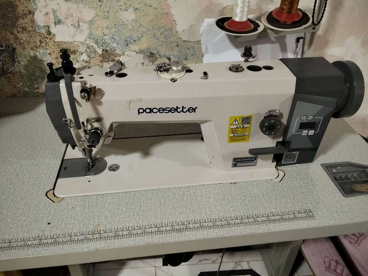 مكينه خياطه جديد غير مستخدمه نضيفه 100/100السعر 450رقم الهاتف ***********
